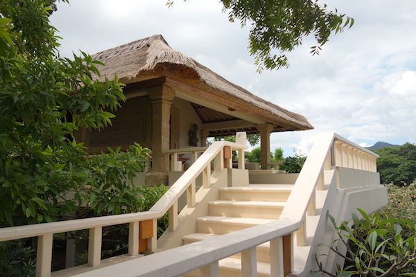 villa entrance